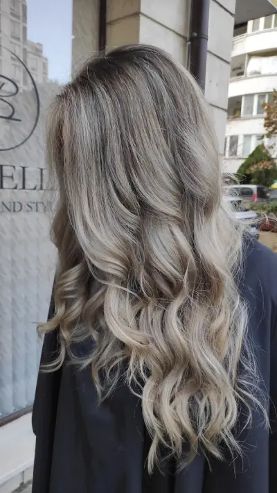Barbella hairlet and style