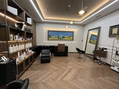 RF Hair Studio
