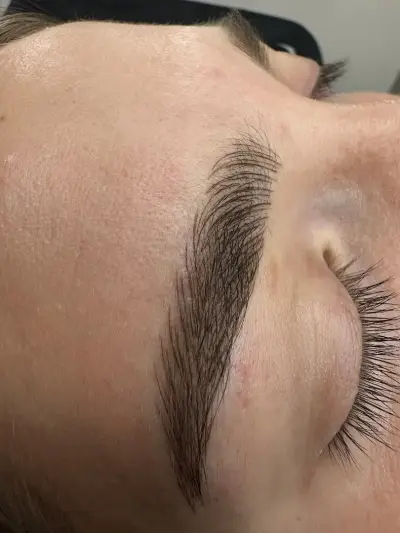 Ivon-make up & Phibrows