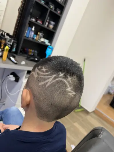 Hair Style Crown - Фризьорски салон