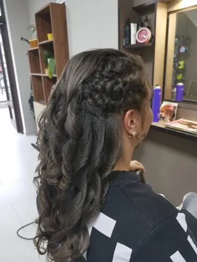 Фризьорски салон Надя Style