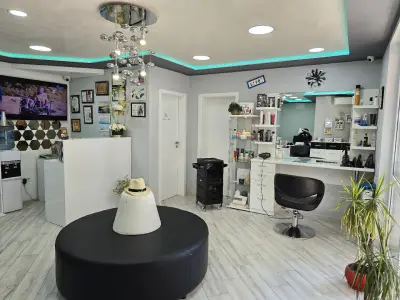 Hair & Beauty Livon