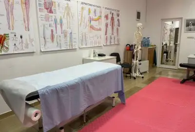 DM PHYSIO/ ДМ ФИЗИО Студио за кинезитерапия и лечебни масажи