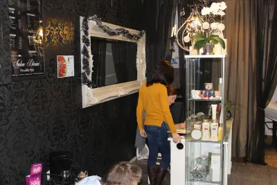 Salon Divine Eood