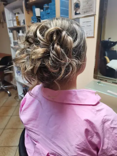 Hair studio DIAMOND | Фризьорски салон Люлин | Подстригване | Прически | Терапии за коса