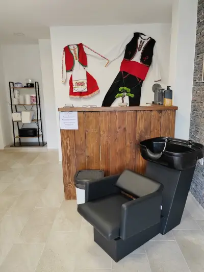 Бръснарница и академия 681 Barber shop & academy 681