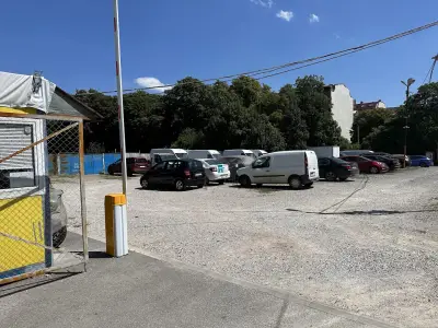 Платен паркинг 24/7 / PARKING