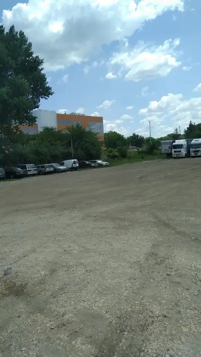 Паркинг за камиони Сити