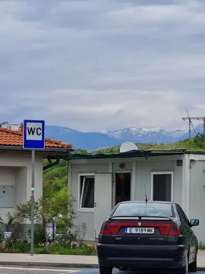 Parking& WC