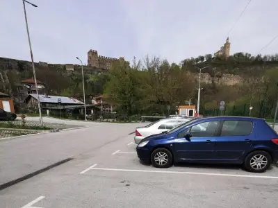 Обществен платен паркинг