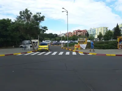 Паркинг Емона