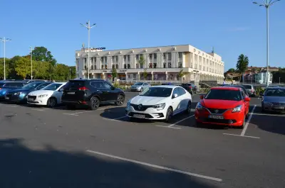 Платен паркинг „Тримонциум“