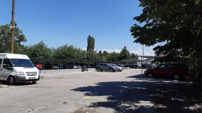 Платен паркинг „Арсеналски“