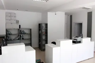 Еконт офис Исперих