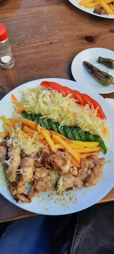 THE TRIVIA BAR & BBQ