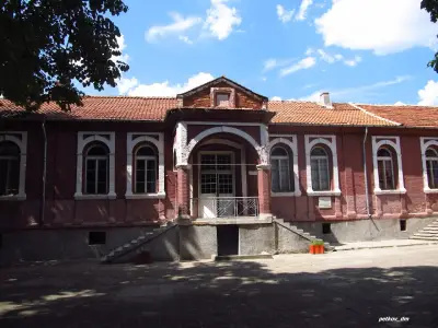 НУ "Христо Попмарков"
