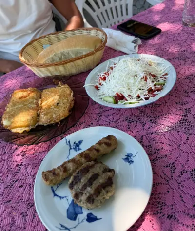 Данием