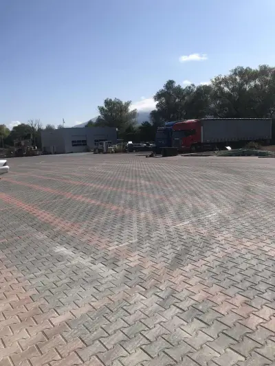 РЛ КОНСТРУКЦИЯ / Международен товарен транспорт, товаро разтоварни услуги Дупница