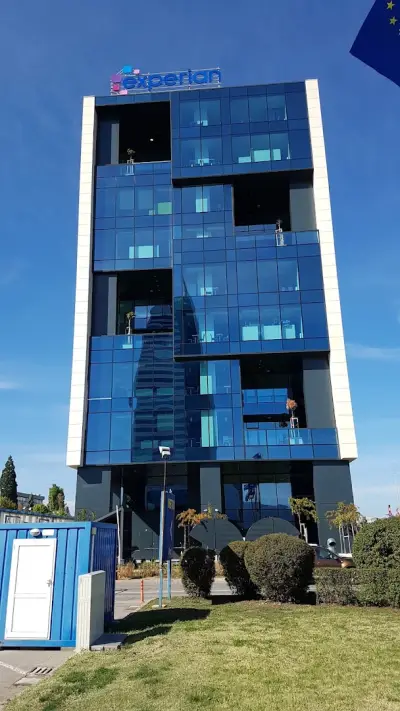 Experian България