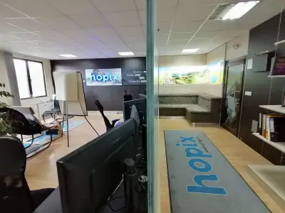 Hopix