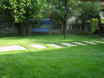Лукс Гарден ООД