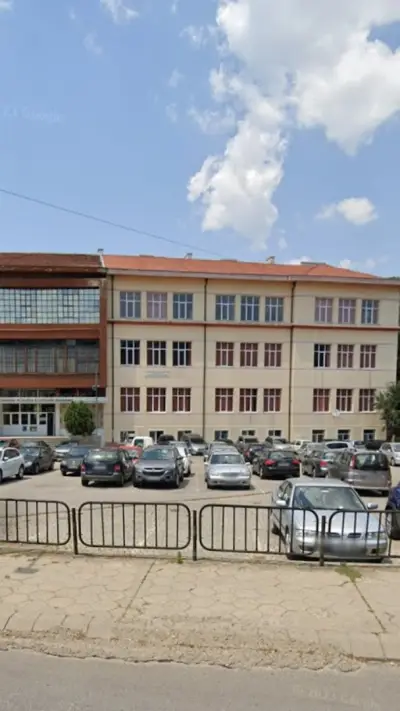 Професионална гимназия по облекло и стопанско управление