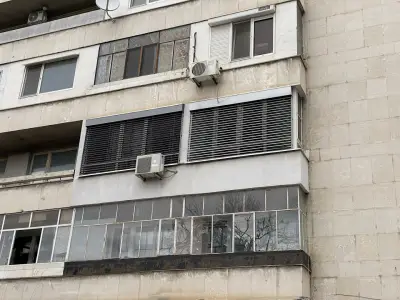 Ели-М
