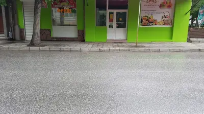 При Момчетата