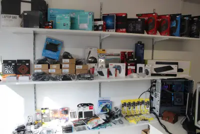 Магазин и сервиз за компютърна техника ,,Маджарс"