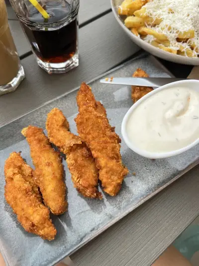 PLAZA BAR&DINNER