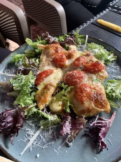 PLAZA BAR&DINNER