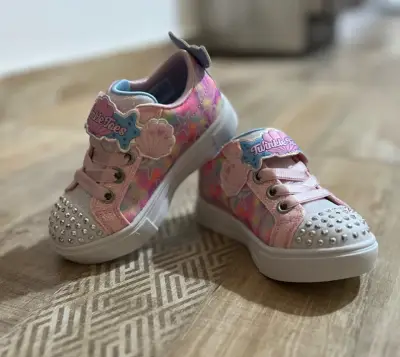 Skechers