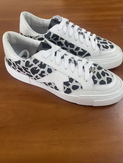 Podo Shoes