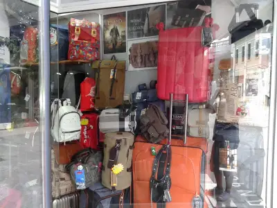 Магазин за куфари и чанти „Big Bags“