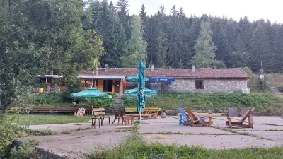 Хижа Малка Юрта