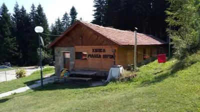 Хижа Малка Юрта