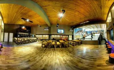 CARVE Indoor Ski, Board & Bar