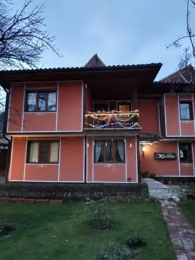Семеен Хотел Калина