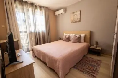 Central Point Apartments