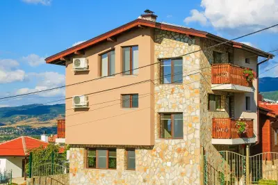 Andreevite Houses