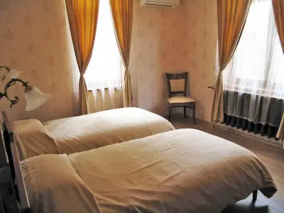 Л'Авенир хостел