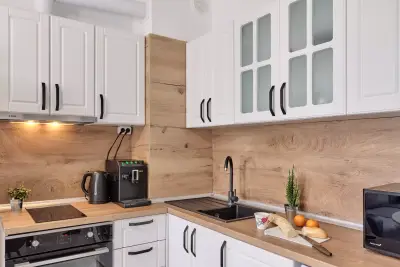 Cozy Apartment with Balcony on the Black Sea- part of the family 'Vicki Apart