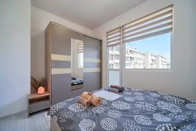 Cozy Apartment with Balcony on the Black Sea- part of the family 'Vicki Apart