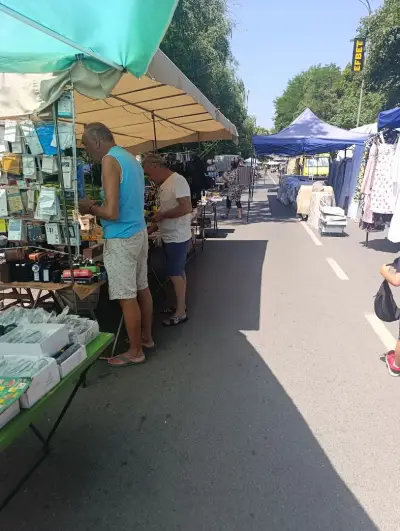Street Bazar