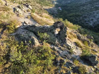 Скално образувание Халката