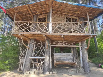 Дървената къща