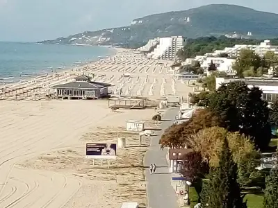 АЛБЕНА КРУМОВА