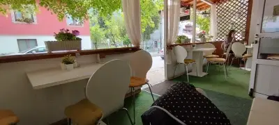 Кафе-сладкарница „Свободно време“