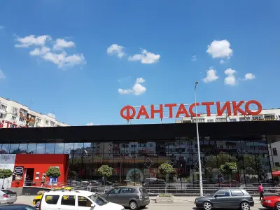 Фантаcтико Ф07