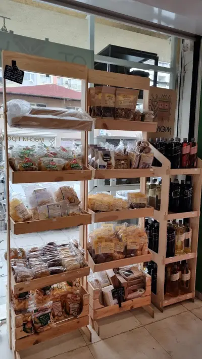 Месарница "От Хубавото", кв. Младост. Магазин за месо и млечни продукти.